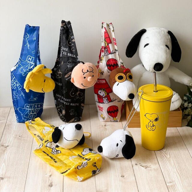 SNOOPY(スヌーピー)の⭐️スヌーピー ・ウッドストック⭐️ドリンクバッグ⭐️台湾限定 レディースのバッグ(エコバッグ)の商品写真