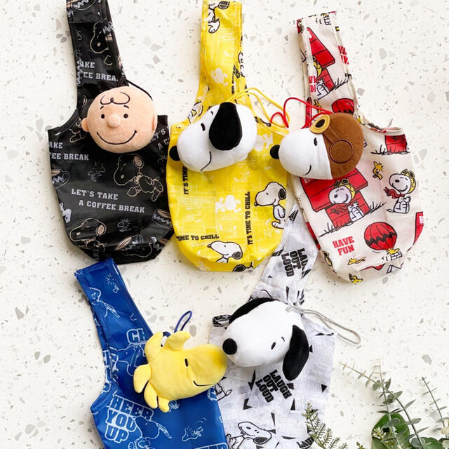 SNOOPY(スヌーピー)の⭐️スヌーピー ・ウッドストック⭐️ドリンクバッグ⭐️台湾限定 レディースのバッグ(エコバッグ)の商品写真