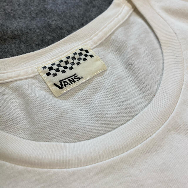 VANS(ヴァンズ)の最終値下げ最終値下げ　VANS t shirt size M レディースのトップス(Tシャツ(半袖/袖なし))の商品写真