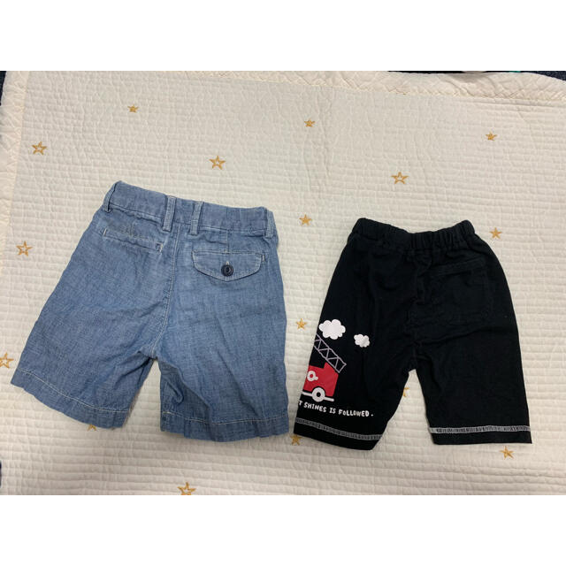 babyGAP(ベビーギャップ)のベビーギャップ2歳andノーブランドハーフパンツ2枚セット キッズ/ベビー/マタニティのキッズ服男の子用(90cm~)(パンツ/スパッツ)の商品写真