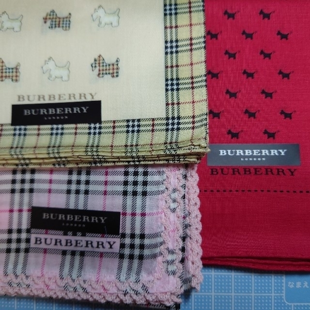 BURBERRY(バーバリー)の【新品】BURBERRY  ハンカチーフ３種 レディースのファッション小物(ハンカチ)の商品写真