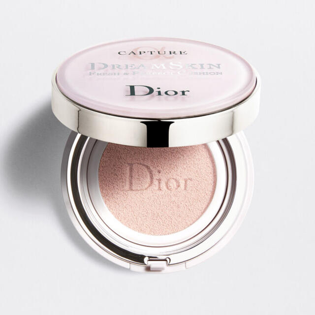 Dior(ディオール)のカプチュール ドリームスキン モイスト クッション #000 コスメ/美容のベースメイク/化粧品(化粧下地)の商品写真