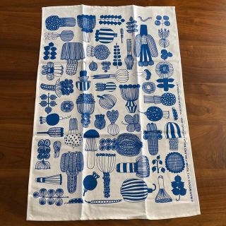 マリメッコ(marimekko)のマリメッコ  ティータオル　新品未使用(テーブル用品)