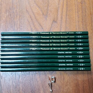 ミツビシエンピツ(三菱鉛筆)の三菱鉛筆 2B×10本と鉛筆クリップのセット(鉛筆)