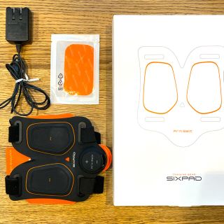 シックスパッド(SIXPAD)のSIXPAD アームベルト　ジェルシート付き(トレーニング用品)