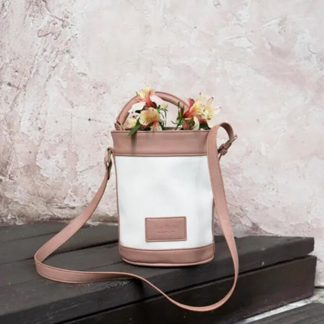 Her lip to Canvas Bucket Bag 新品未使用 レディースのバッグ(ショルダーバッグ)の商品写真