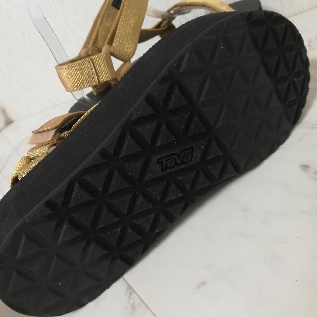 Teva(テバ)の未使用!!Teva テバ プラットフォームサンダル 24cm レディースの靴/シューズ(サンダル)の商品写真