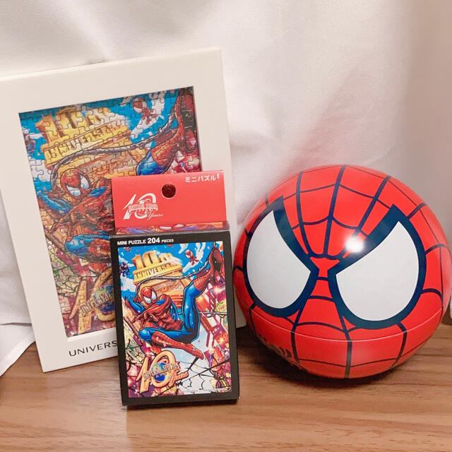 USJ(ユニバーサルスタジオジャパン)のスパイダーマン　ミニパズル　フレーム入り　缶　セット エンタメ/ホビーのおもちゃ/ぬいぐるみ(キャラクターグッズ)の商品写真