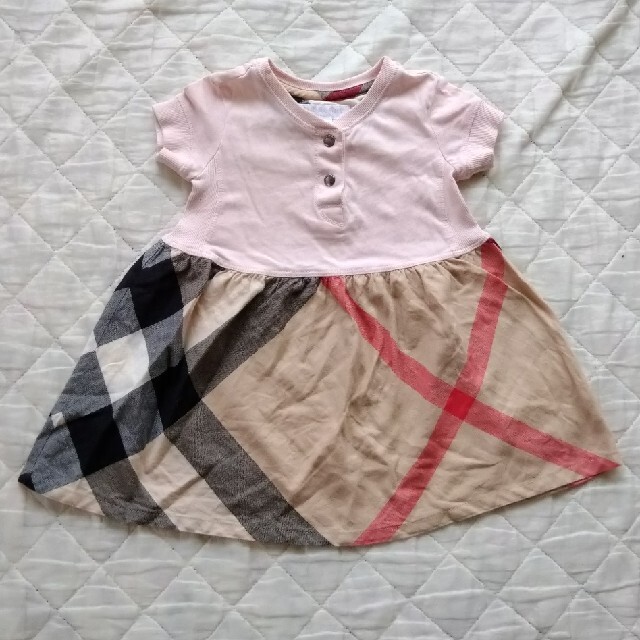 BURBERRY(バーバリー)のバーバリー♪チェックワンピース♪12M　80センチ キッズ/ベビー/マタニティのベビー服(~85cm)(ワンピース)の商品写真