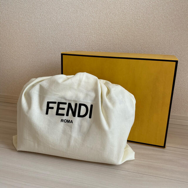 高級ブランド FENDI - バイザウェイ ホワイト 【専用】FENDI