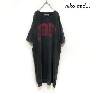 ニコアンド(niko and...)のniko and… ニコアンド★Tシャツワンピース 半袖 ロゴプリント(ひざ丈ワンピース)