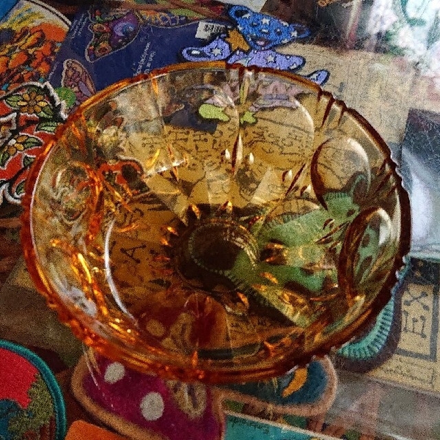 昭和レトロ アンバーガラス 小鉢4個 フォーク インテリア/住まい/日用品のキッチン/食器(食器)の商品写真
