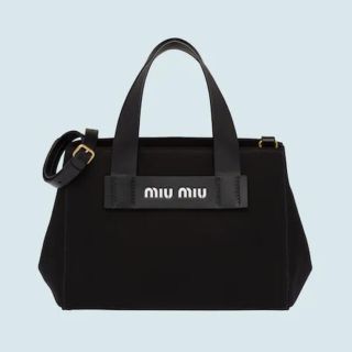 ミュウミュウ(miumiu)のコットンキャンバス ハンドバッグ　ブラック(ハンドバッグ)