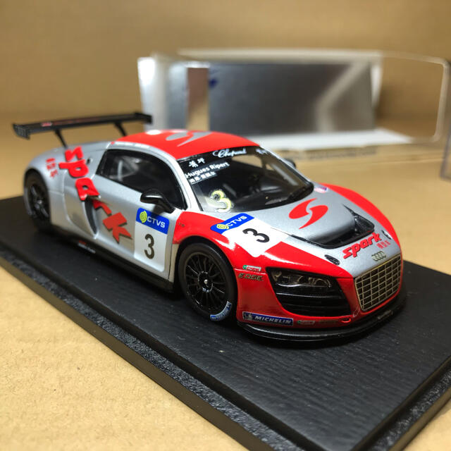 スパーク　1/43 アウディ　R8 LMS SPARK 2012 ミニカー