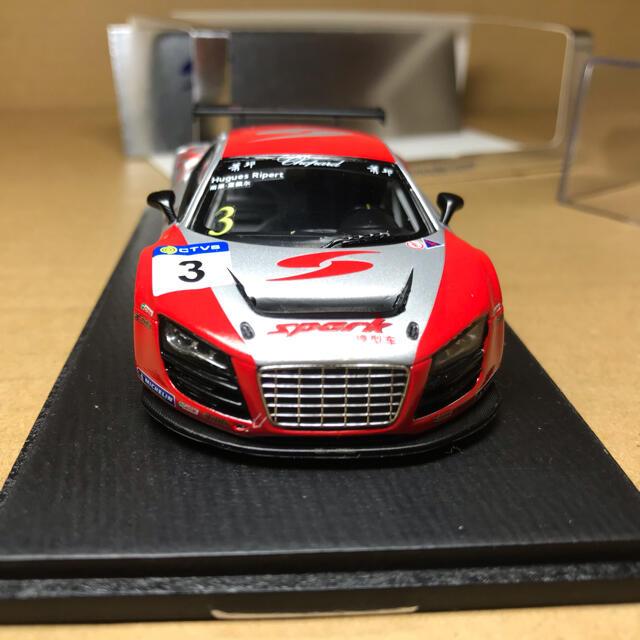 スパーク　1/43 アウディ　R8 LMS SPARK 2012 ミニカー