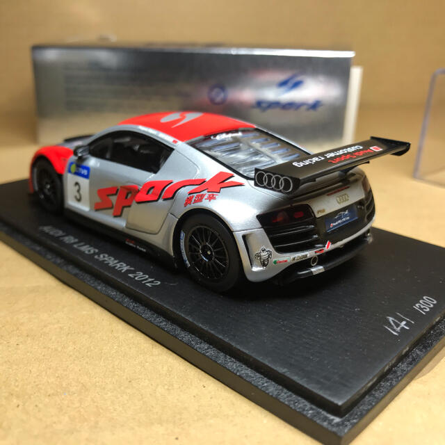 スパーク　1/43 アウディ　R8 LMS SPARK 2012 ミニカー