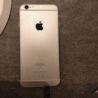 アイフォーン(iPhone)の送料無料 iPhone6s SiMロック解除済 中古品 32GB(スマートフォン本体)