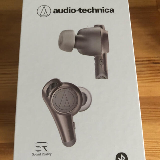 audio-technica(オーディオテクニカ)のATH-CKR70TW BG スマホ/家電/カメラのオーディオ機器(ヘッドフォン/イヤフォン)の商品写真