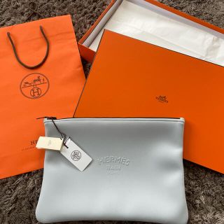 エルメス(Hermes)の新品タグ付きエルメスHERMES🍊グレーポーチ(ポーチ)