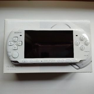 プレイステーションポータブル(PlayStation Portable)のPSP本体 PSP-3000 白(パールホワイト)(携帯用ゲーム機本体)