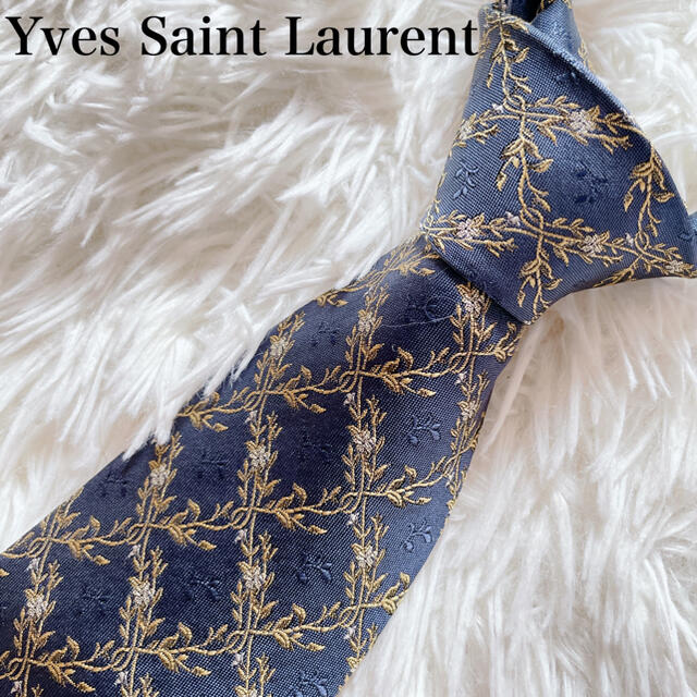 低価格 Yves Saint Laurent メンズネクタイ レッド系