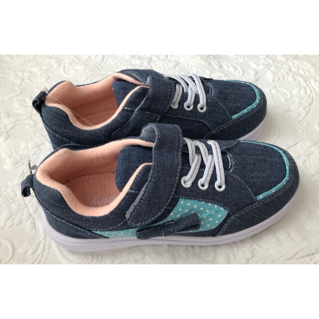 motherways(マザウェイズ)の新品☆マザウェイズ デニム スニーカー☆23㎝ キッズ/ベビー/マタニティのキッズ靴/シューズ(15cm~)(スニーカー)の商品写真