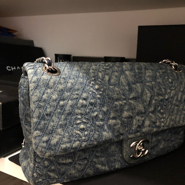 CHANEL(シャネル)のCHANELデニムショルダー レディースのバッグ(ショルダーバッグ)の商品写真