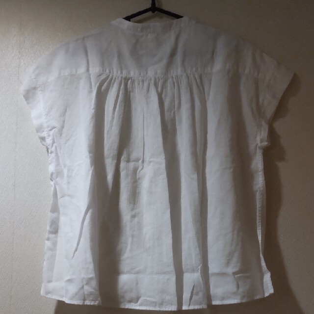 MUJI (無印良品)(ムジルシリョウヒン)のXS-S　フレンチスリーブブラウス　　白 レディースのトップス(シャツ/ブラウス(半袖/袖なし))の商品写真