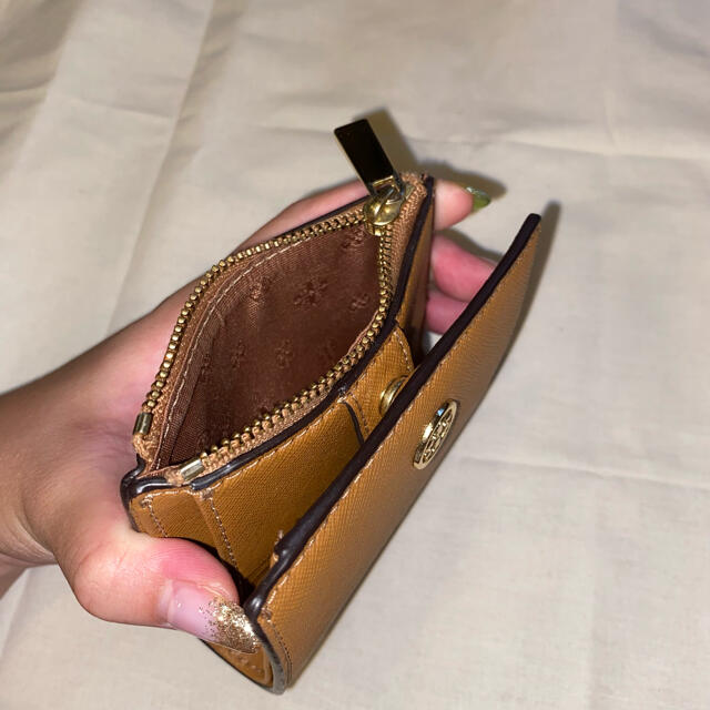 Tory Burch(トリーバーチ)のトリーバーチ　二つ折り財布【限定値下げ】 レディースのファッション小物(財布)の商品写真