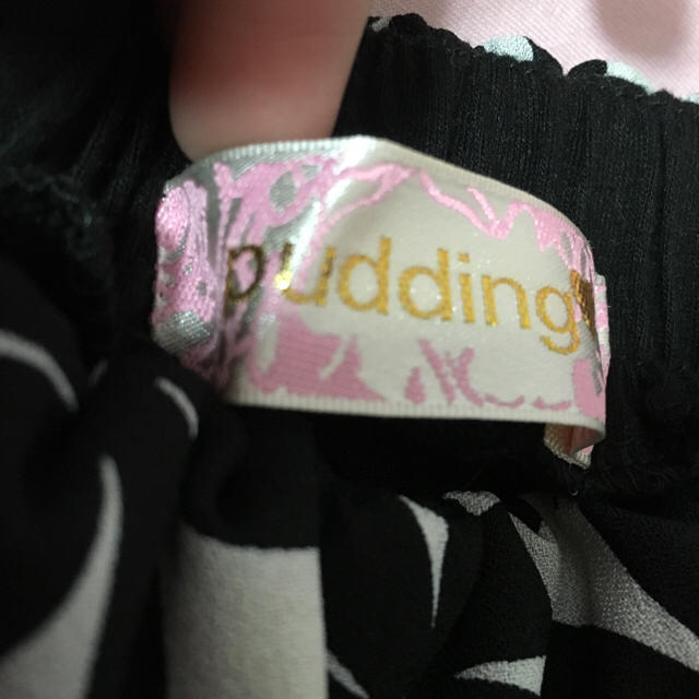 pudding(プディング)のpudding  花柄タイトスカート レディースのスカート(ミニスカート)の商品写真