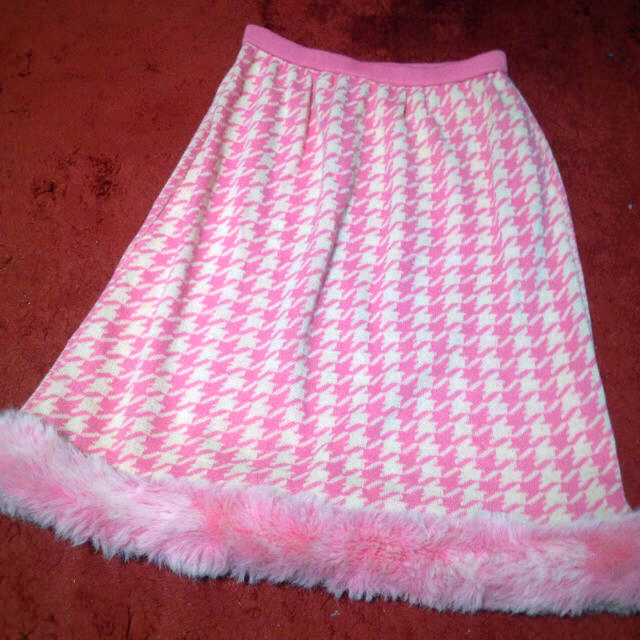 JaneMarple(ジェーンマープル)の千鳥柄 ファー ニットスカート レディースのスカート(ロングスカート)の商品写真