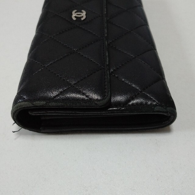 CHANEL(シャネル)のCHANEL シャネル 長財布 黒 ラムスキン レディースのファッション小物(財布)の商品写真