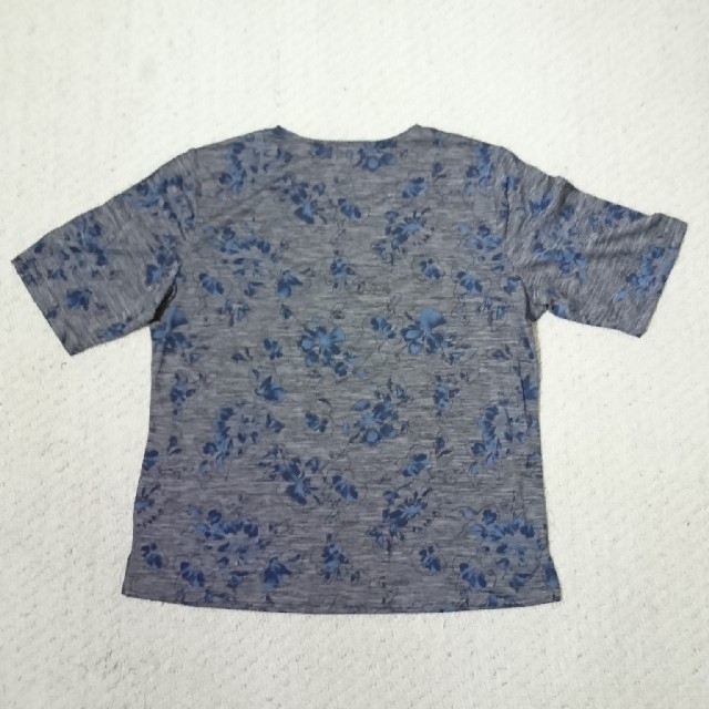 ［5094］カットソー 花柄グレー レディースのトップス(Tシャツ(半袖/袖なし))の商品写真