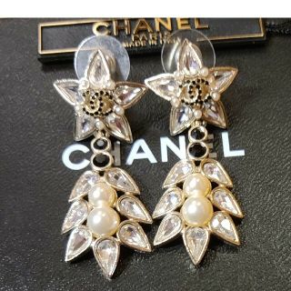 シャネル(CHANEL)のCHANELピアス　新品未使用品(ピアス)