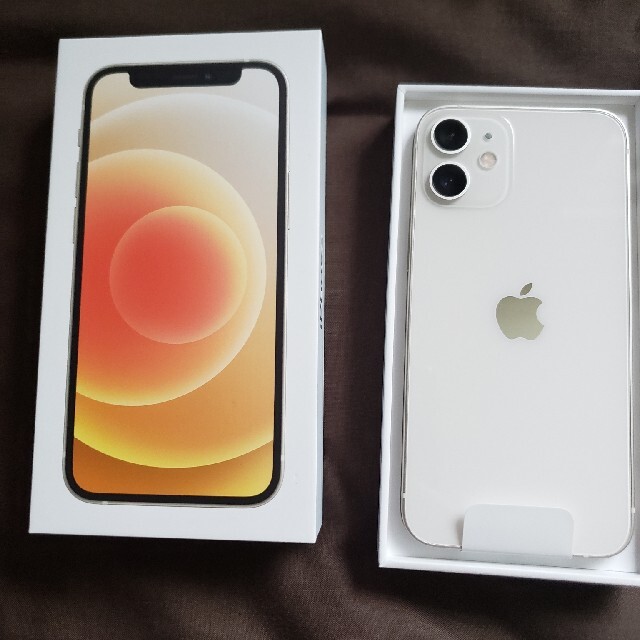 iPhone 11 white 64GB SIMフリー 新品未開封