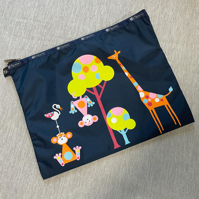 LeSportsac(レスポートサック)のレスポートサック　トラベル　ポーチ レディースのバッグ(トートバッグ)の商品写真