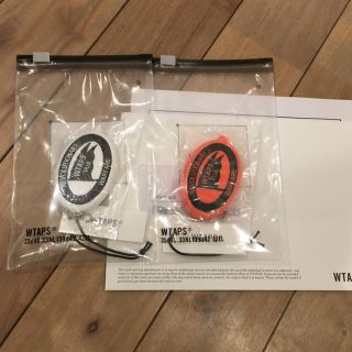 ダブルタップス(W)taps)の【新品・未開封】 WTAPS キーホルダー オレンジ(キーホルダー)