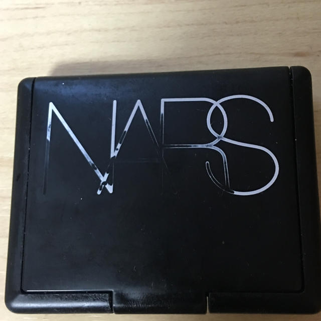 NARS(ナーズ)のNARS☆デュオアイシャドウ 人気カラー！ コスメ/美容のベースメイク/化粧品(アイシャドウ)の商品写真