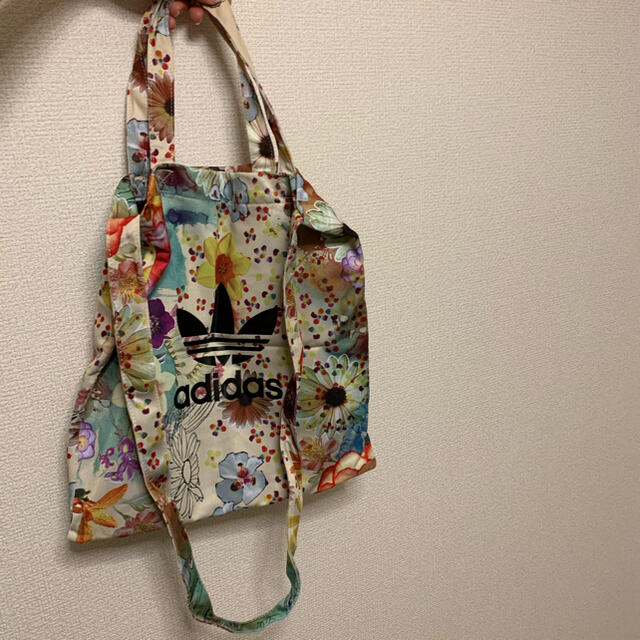 adidas(アディダス)の【ゆうき様専用】adidas originals SHOPPER CONFETE レディースのバッグ(トートバッグ)の商品写真