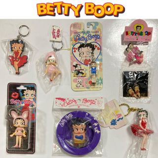 ベティちゃん　キーホルダー　ピアス　グッズ　betty boop　新品　セット(キャラクターグッズ)