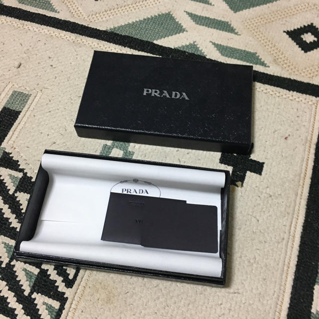 PRADA(プラダ)のPRADA 箱 レディースのファッション小物(その他)の商品写真