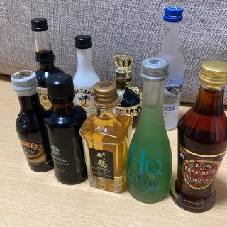 サントリー(サントリー)のウイスキー、リキュール　など　ミニボトル9本セット(リキュール/果実酒)