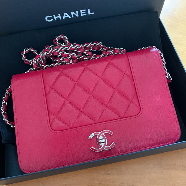 CHANEL チェーンウォレット