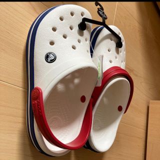 クロックス(crocs)のラス4 23 ホワイト　ネイビー　クロックバンド(サンダル)