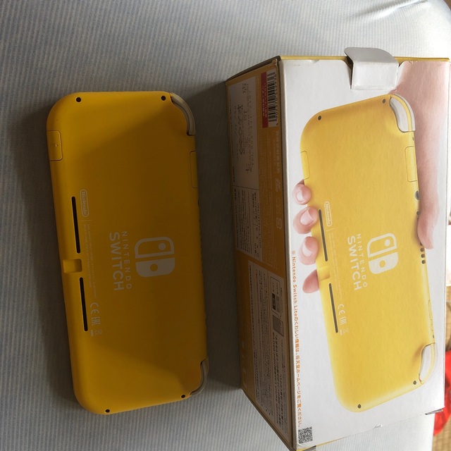 Nintendo Switch LITE 1