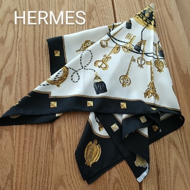 HERMES スカーフ　未使用　鍵柄　黒白エルメス