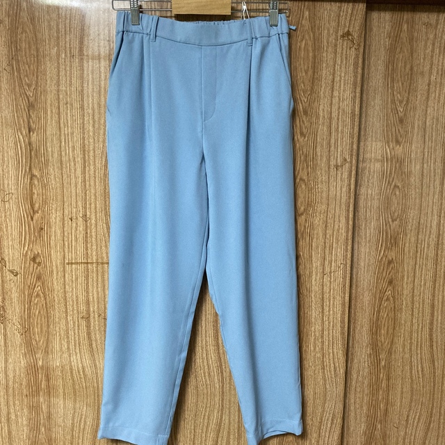 LEPSIM(レプシィム)の　LEPSIM ハタラク　7days pants キノウツキテーパードPT レディースのパンツ(カジュアルパンツ)の商品写真