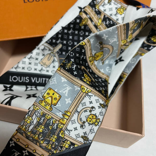 LUIS VUITTON ルイヴィトン ツイリー スカーフ-