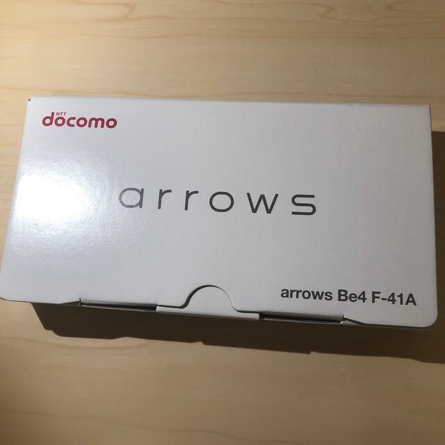 arrows(アローズ)のArrows Be4 F-41A 新品　ホワイト スマホ/家電/カメラのスマートフォン/携帯電話(スマートフォン本体)の商品写真