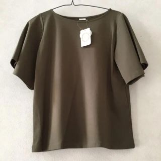 テチチ(Techichi)のテチチ 新品 半袖 Tシャツ カーキ プルオーバー 無印良品 ZARA 好きにも(Tシャツ(半袖/袖なし))